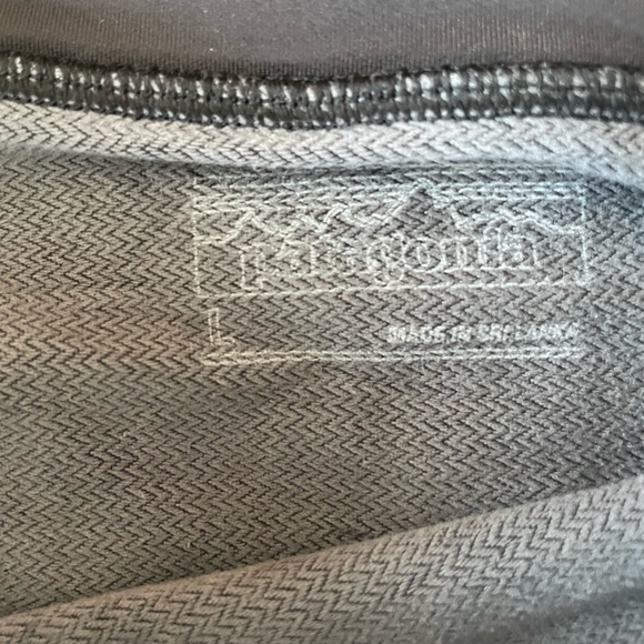 PATAGONIA-Women's Peak Mission Tights - 27" - Picture 7 of 9